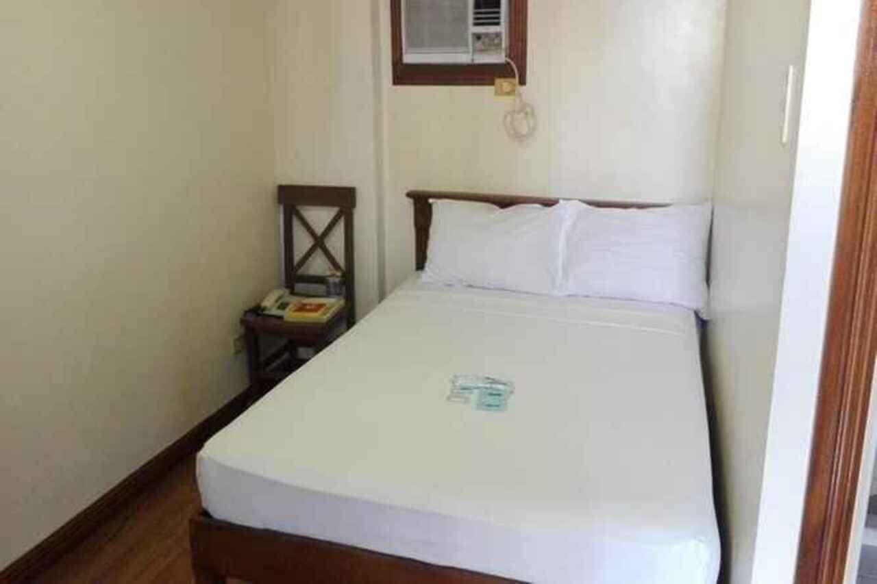Isabelle Royale Makati Hotel San Pedro Makati Eksteriør billede