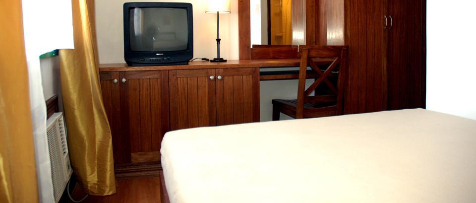 Isabelle Royale Makati Hotel San Pedro Makati Eksteriør billede