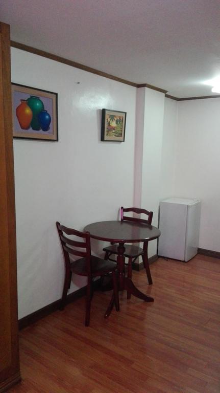 Isabelle Royale Makati Hotel San Pedro Makati Eksteriør billede